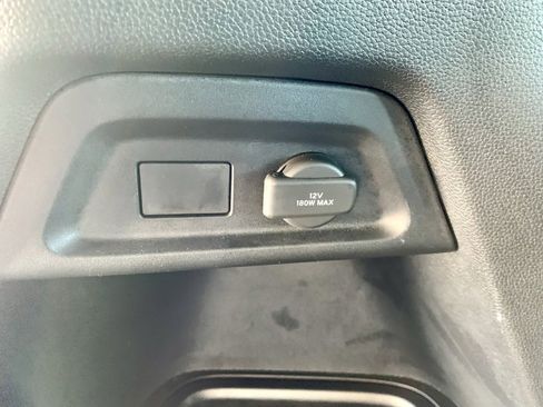 Used 2025 Honda Pilot TrailSport image 25