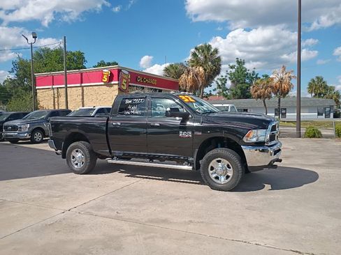 Used 2018 RAM 3500 SLT w/ Snow Chief Group AWD/4WD image 23