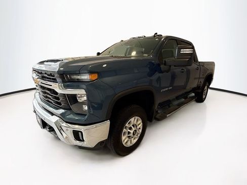 Certified 2025 Chevrolet Silverado 2500 LT w/ All Star Edition image 3