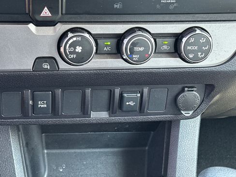 Used 2023 Toyota Tacoma SR5 RWD image 14