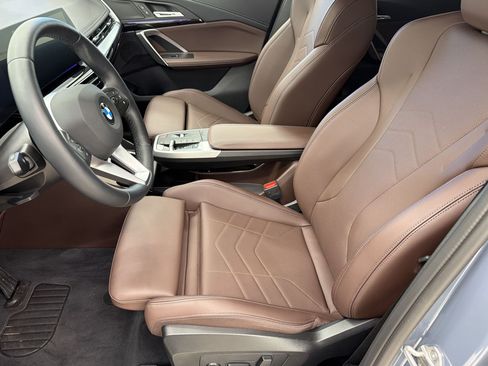 Certified 2025 BMW X1 xDrive28i AWD/4WD image 5