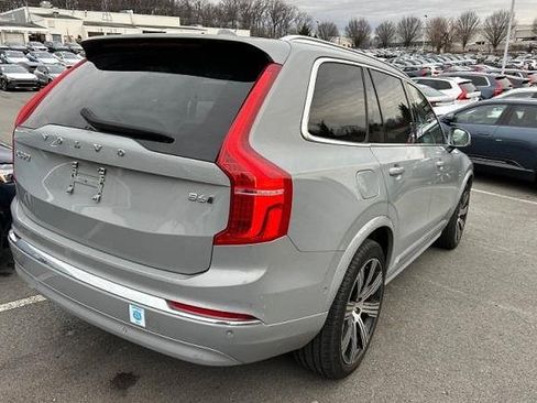 Certified 2024 Volvo XC90 B6 Plus image 4