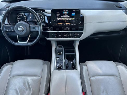 Used 2022 Nissan Pathfinder SL AWD/4WD image 13