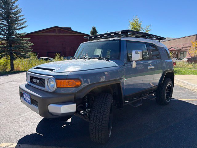 Used 2013 Toyota FJ Cruiser 4WD w/ Convenience Pkg image 4