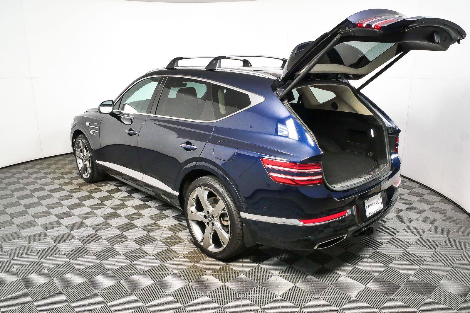 Used 2022 Genesis GV80 2.5T w/ Prestige Package 04 AWD/4WD image 31