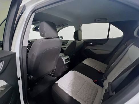 Used 2022 Chevrolet Equinox LS image 19
