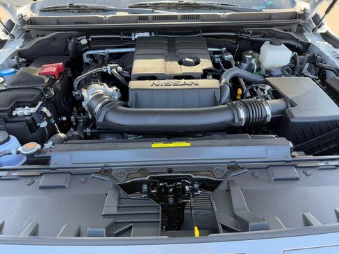 New 2025 Nissan Frontier SV w/ SV Convenience Package image 10