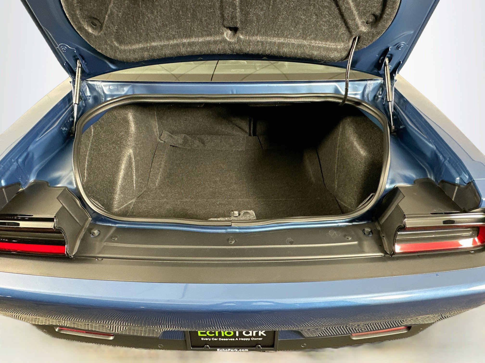 Used 2022 Dodge Challenger R/T Scat Pack RWD image 28