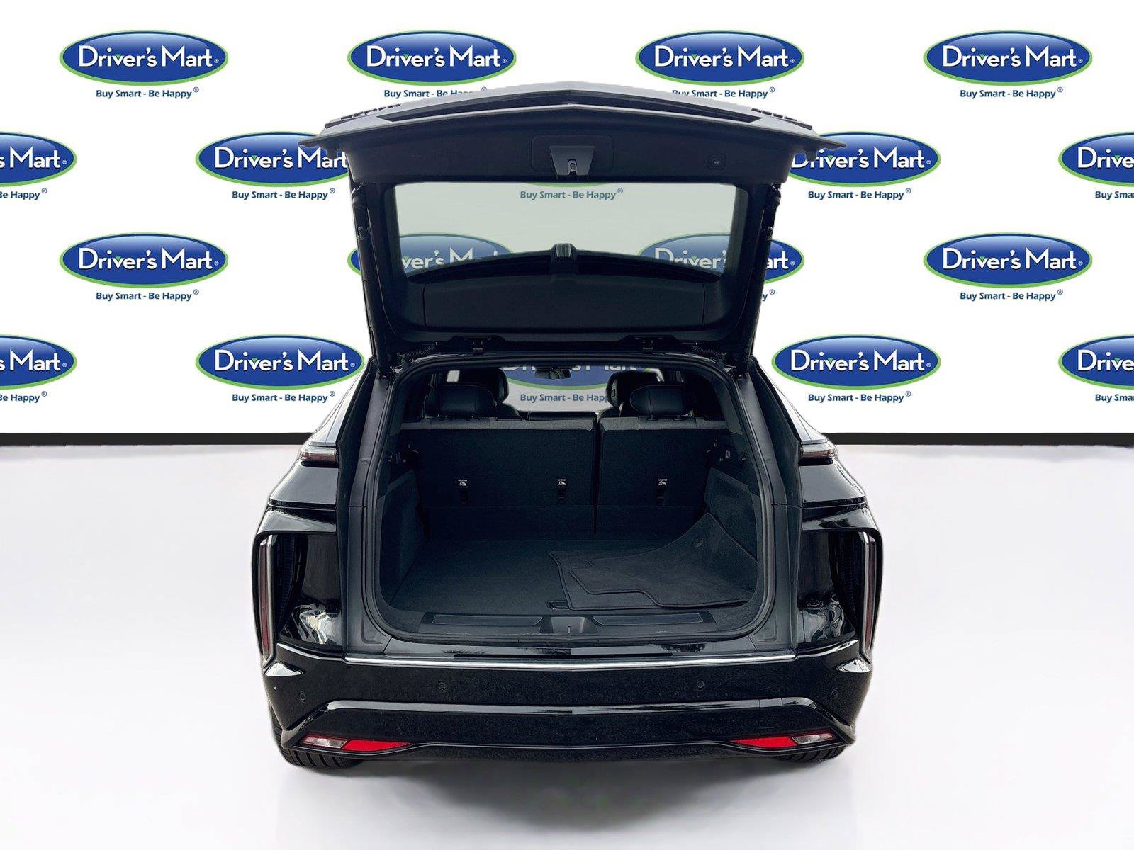 Used 2024 Cadillac Lyriq Tech RWD image 25