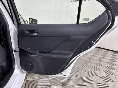 Used 2023 Lexus IS 350 F Sport RWD image 29
