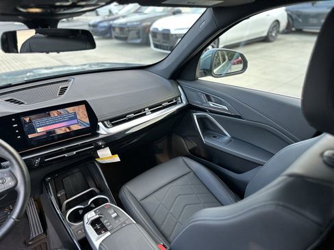 Certified 2025 BMW X1 xDrive28i w/ Technology Package image 15