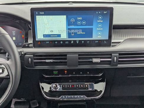 New 2026 Lincoln Corsair Premiere image 15