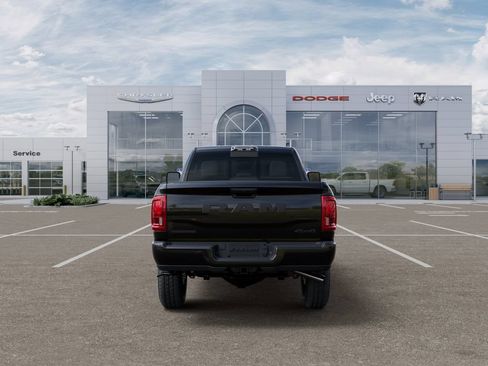 New 2026 RAM 2500 Big Horn AWD/4WD image 8