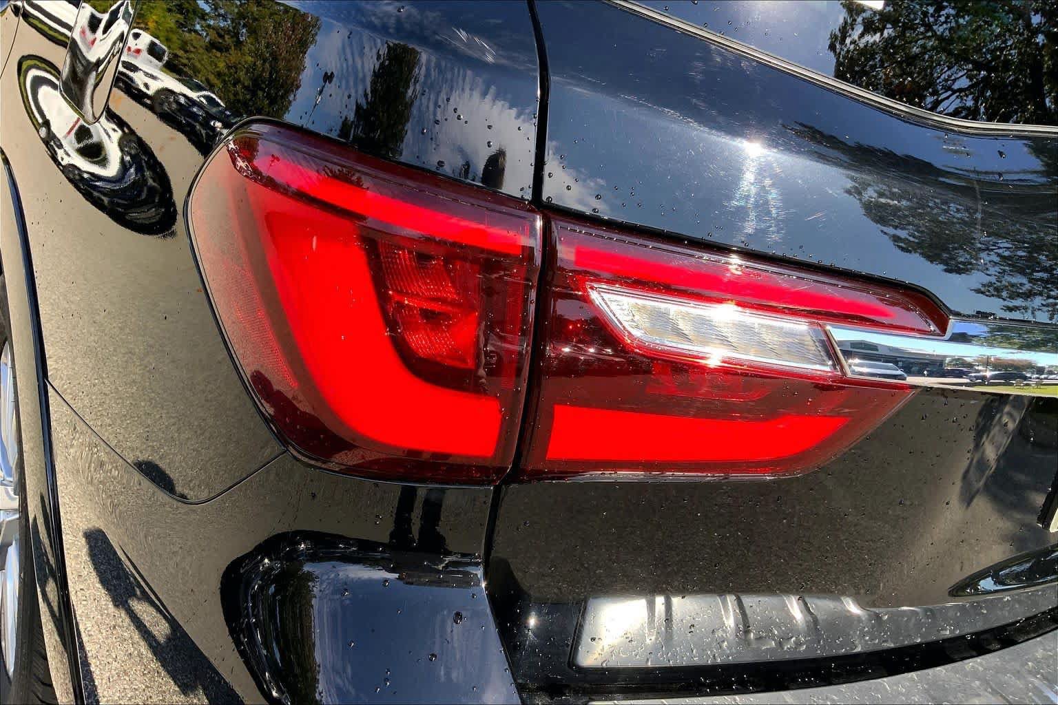 Used 2019 INFINITI QX80 Luxe w/ Proassist Package AWD/4WD image 28
