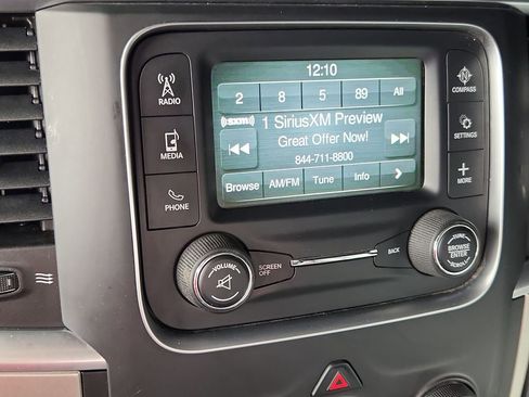 Used 2020 RAM 1500 Classic SLT AWD/4WD image 17