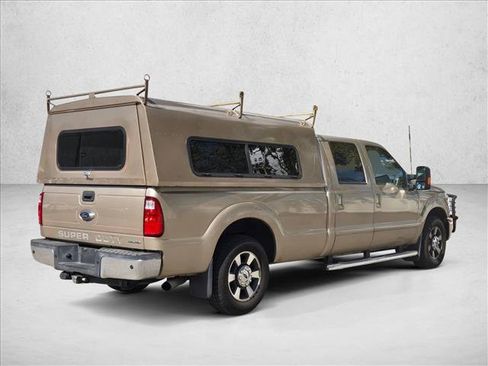 Used 2014 Ford F350 Lariat image 5
