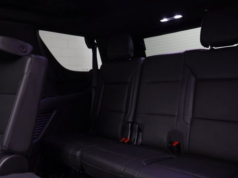 Used 2021 GMC Yukon Denali w/ Denali Premium Package image 17