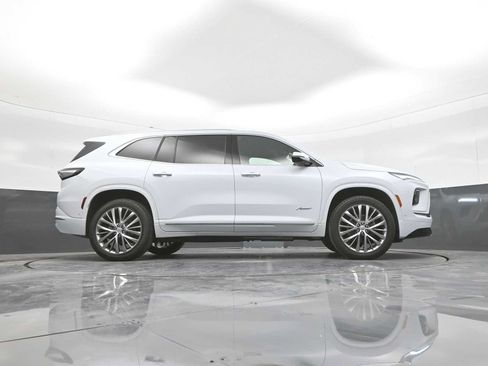 Used 2026 Buick Enclave Avenir w/ Super Cruise Package AWD/4WD image 51