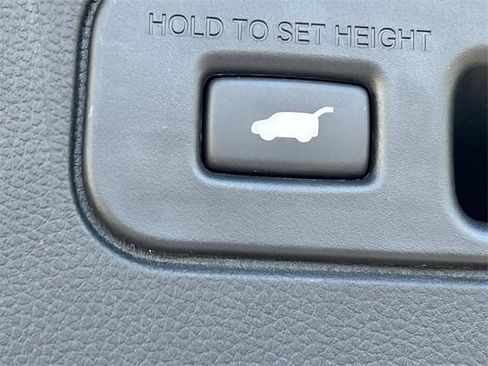 Used 2023 Honda Pilot Elite image 15