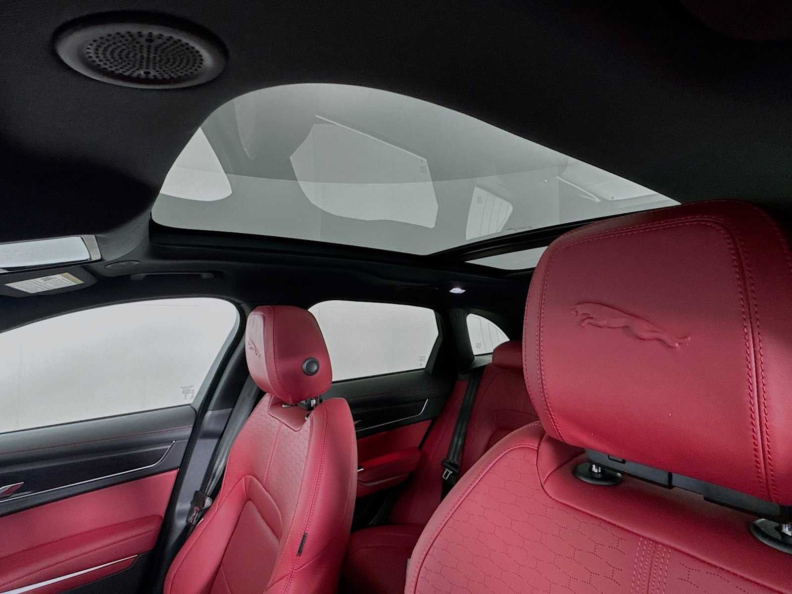 New 2025 Jaguar F-PACE R-Dynamic S AWD/4WD image 13