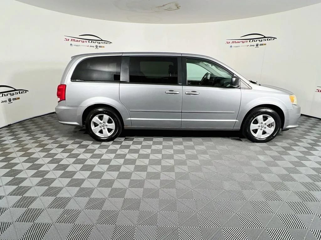 Used 2013 Dodge Grand Caravan SE FWD image 9
