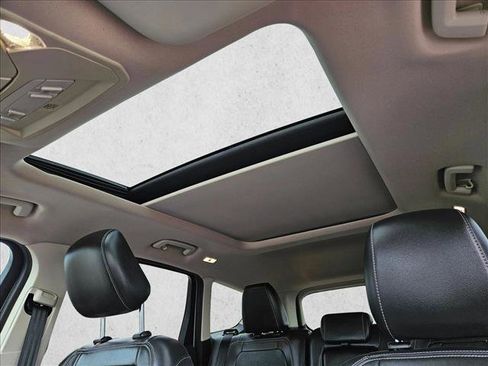 Used 2018 Ford Escape SEL image 22