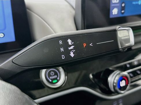 Used 2024 Honda Prologue Touring image 25