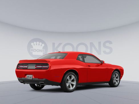 Used 2021 Dodge Challenger SXT w/ Blacktop Package image 4
