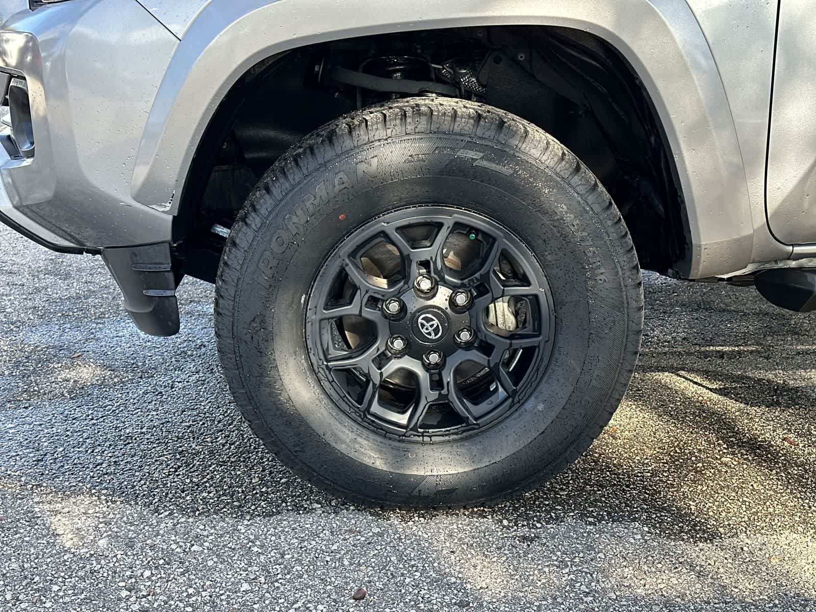 Used 2021 Toyota Tacoma SR5 RWD image 13