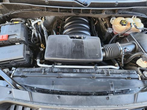 Used 2021 GMC Yukon Denali w/ Denali Premium Package image 16