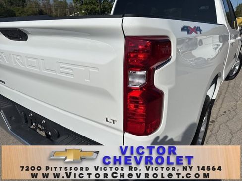 Used 2025 Chevrolet Silverado 1500 LT image 6