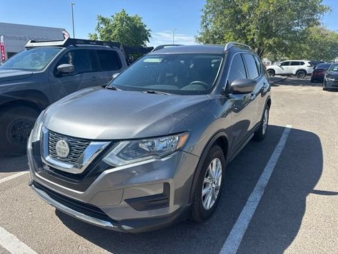Used 2020 Nissan Rogue S w/ Special Edition Package FWD image 4