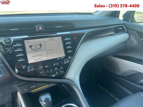 Certified 2020 Toyota Camry XLE FWD image 17