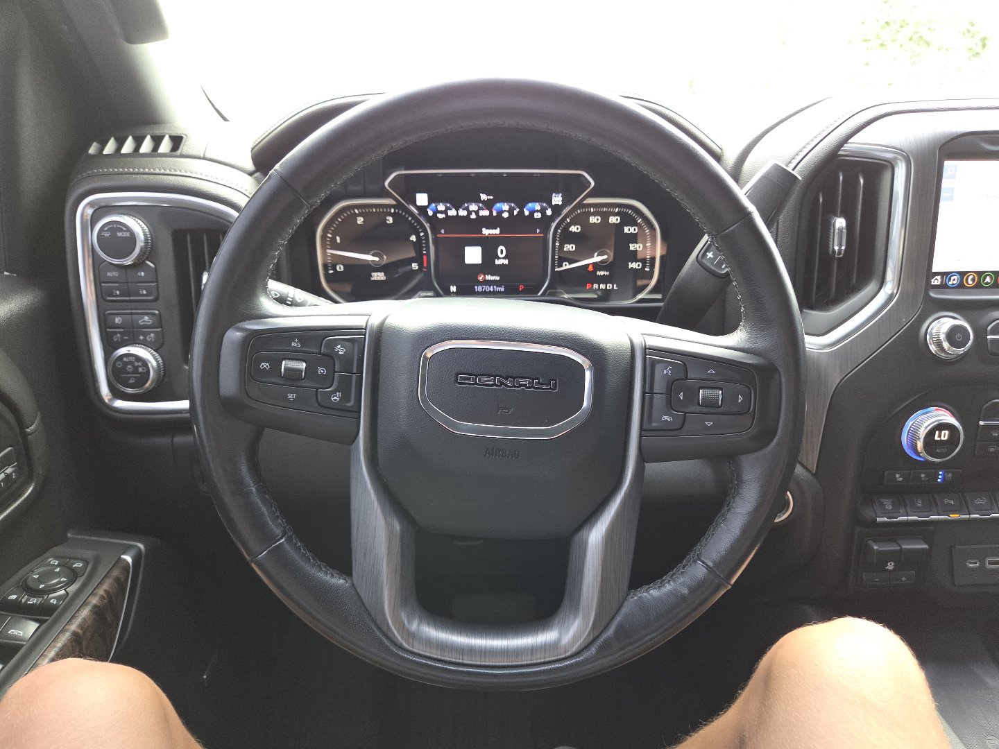 Used 2020 GMC Sierra 2500 Denali w/ Denali Ultimate Package AWD/4WD image 33