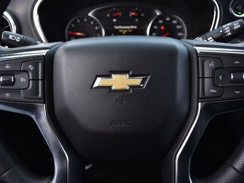 Used 2025 Chevrolet Blazer LT image 17