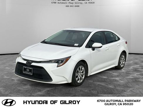 Used 2024 Toyota Corolla LE image 1