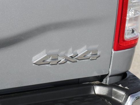 Used 2022 RAM 2500 Big Horn AWD/4WD image 47
