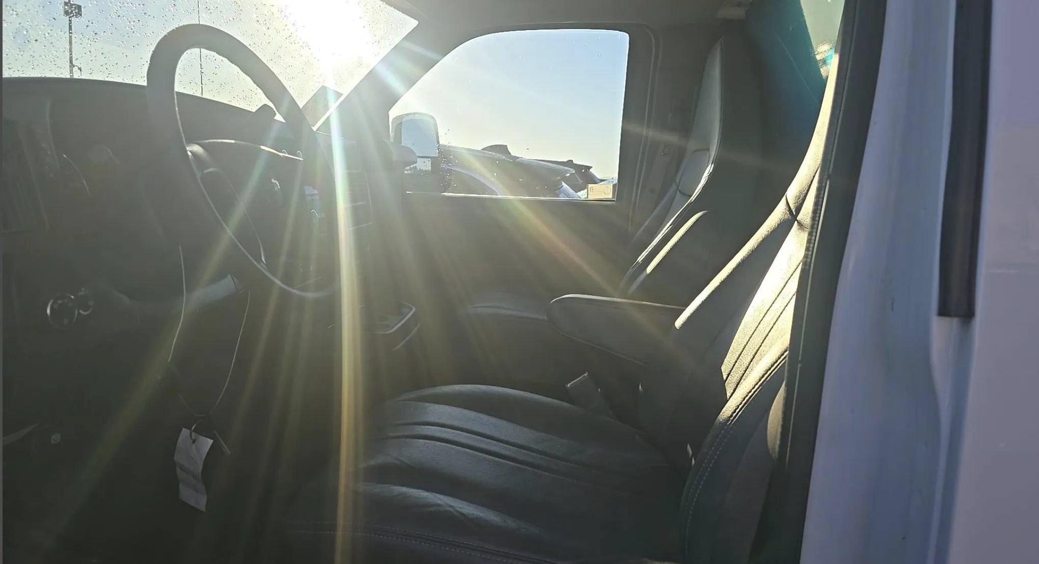 Used 2015 Chevrolet Express 2500 Extended RWD image 6