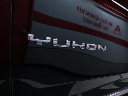 Used 2022 GMC Yukon SLT w/ SLT Premium Package image 41