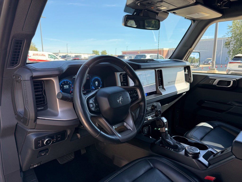Used 2025 Ford Bronco Outer Banks AWD/4WD image 4