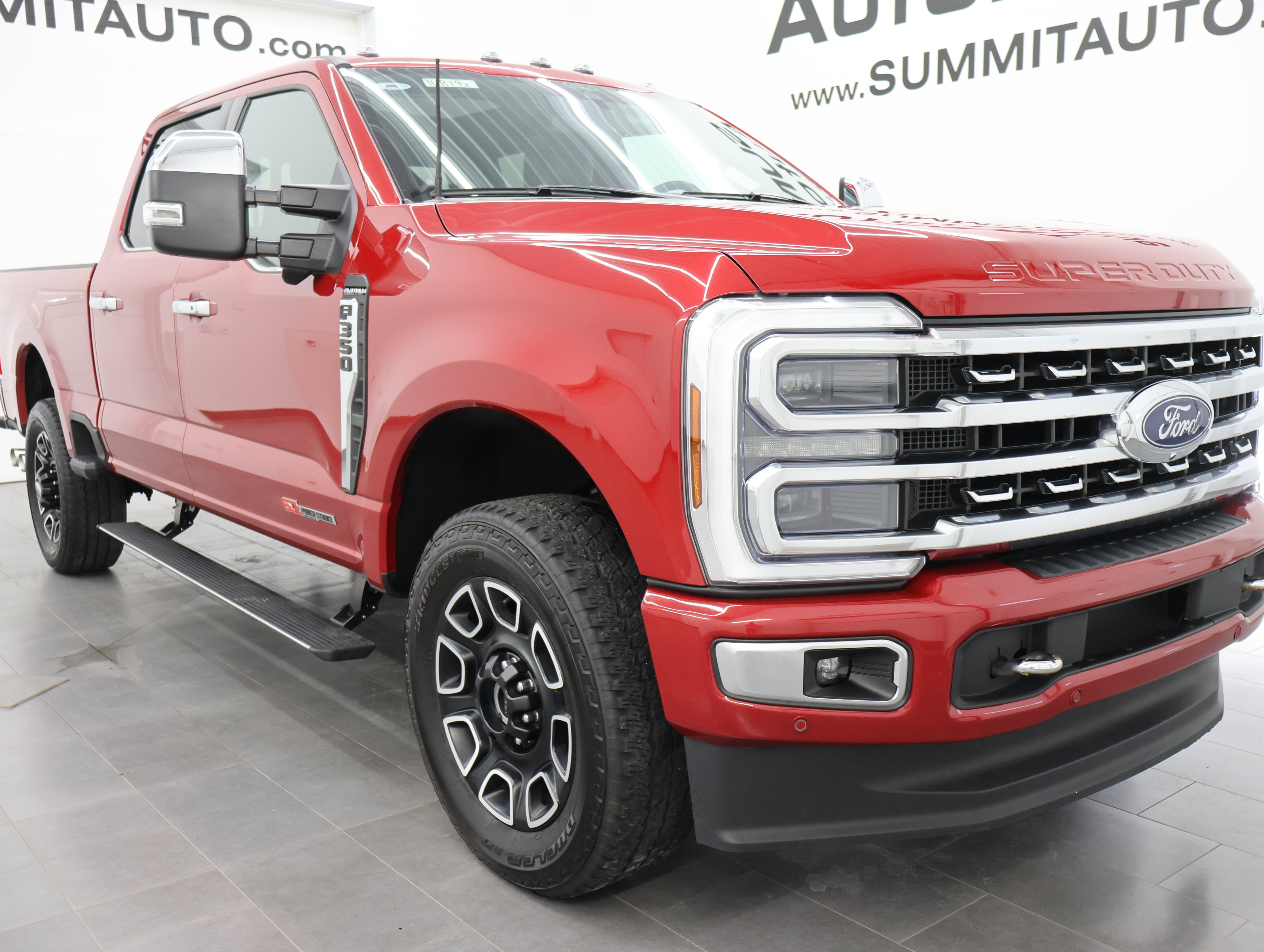 Used 2024 Ford F350 Platinum w/ FX4 Off-Road Package AWD/4WD image 2
