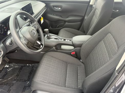 New 2026 Honda HR-V LX image 12