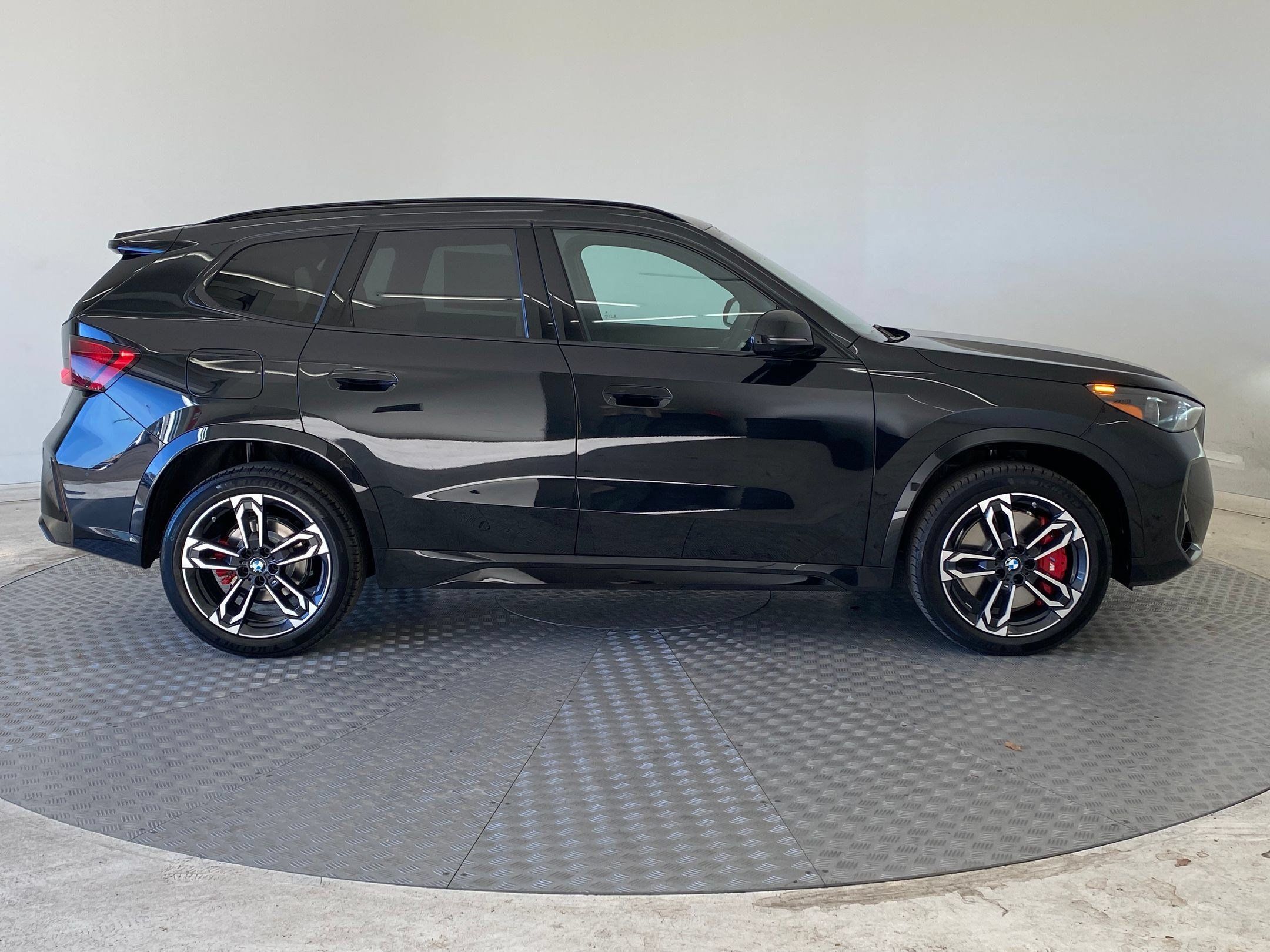 Used 2026 BMW X1 xDrive28i w/ Technology Package AWD/4WD image 8