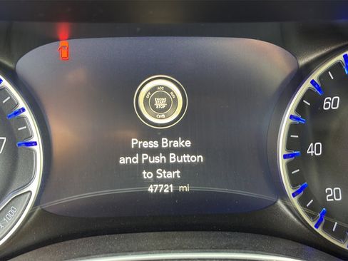 Used 2025 Chrysler Pacifica Limited image 10