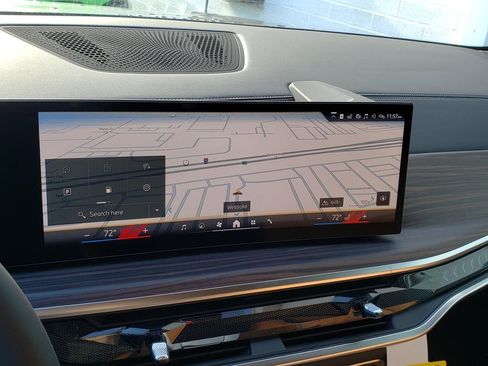 New 2026 BMW X5 xDrive50e w/ M Sport Package image 11