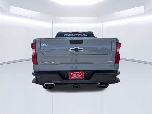 Used 2024 Chevrolet Silverado 1500 Custom Trail Boss AWD/4WD image 5