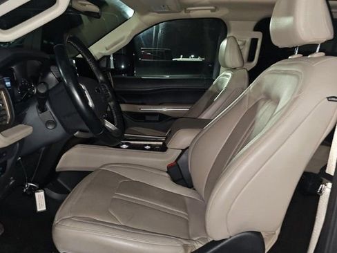 Used 2023 Ford Expedition Max Limited image 7