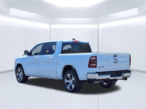 Used 2022 RAM 1500 Laramie AWD/4WD image 5