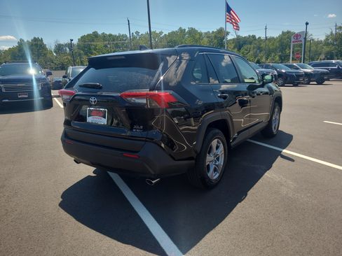 Certified 2025 Toyota RAV4 XLE AWD/4WD image 7