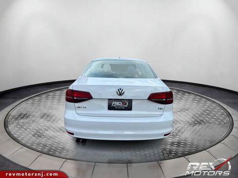 Used 2016 Volkswagen Jetta S FWD image 4